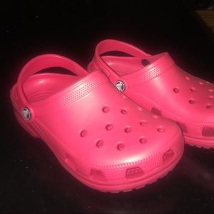 Red crocs